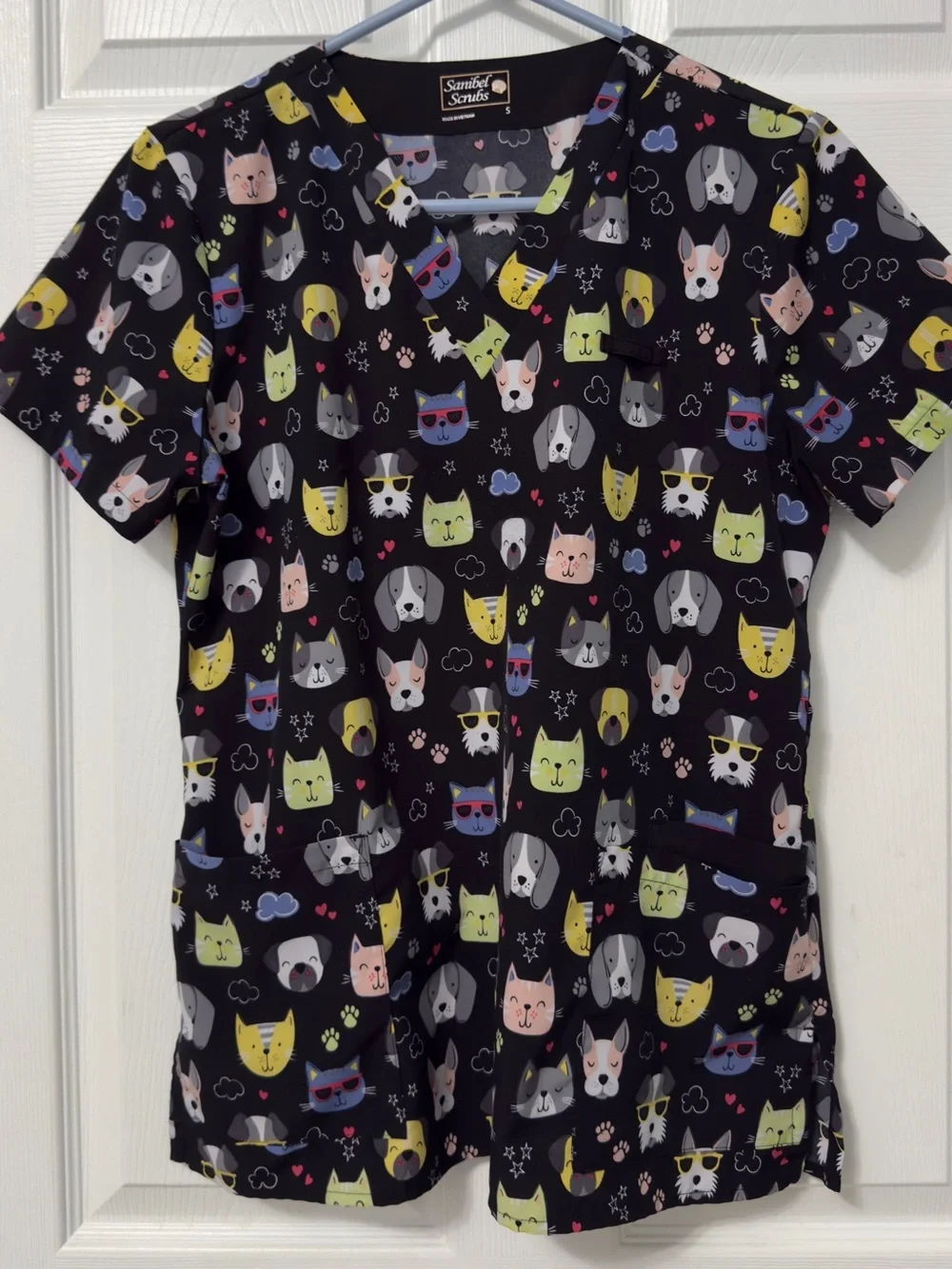 Sanibel Scrubs Black Pet Faces V-Neck Vet Scrub Top